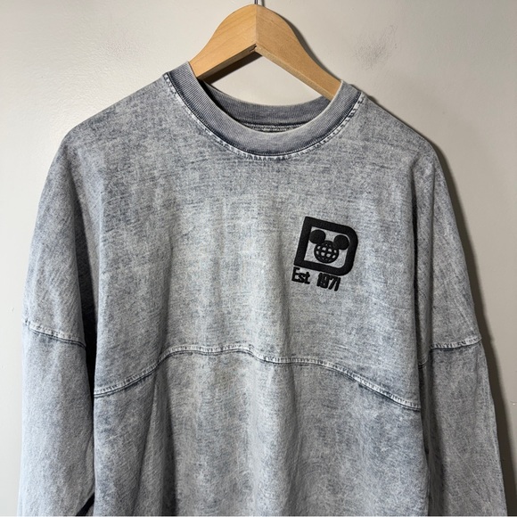Walt Disney World Parks Spirit Jersey Shirt Adult Small Gray Acid Wash Print - Picture 3 of 12